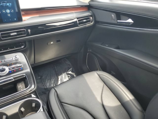 Certified 2023 Lincoln Nautilus Reserve AWD/4WD image 24