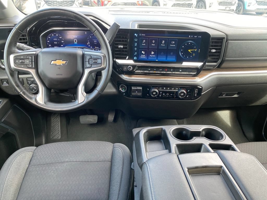 Used 2025 Chevrolet Silverado 1500 LT RWD image 4