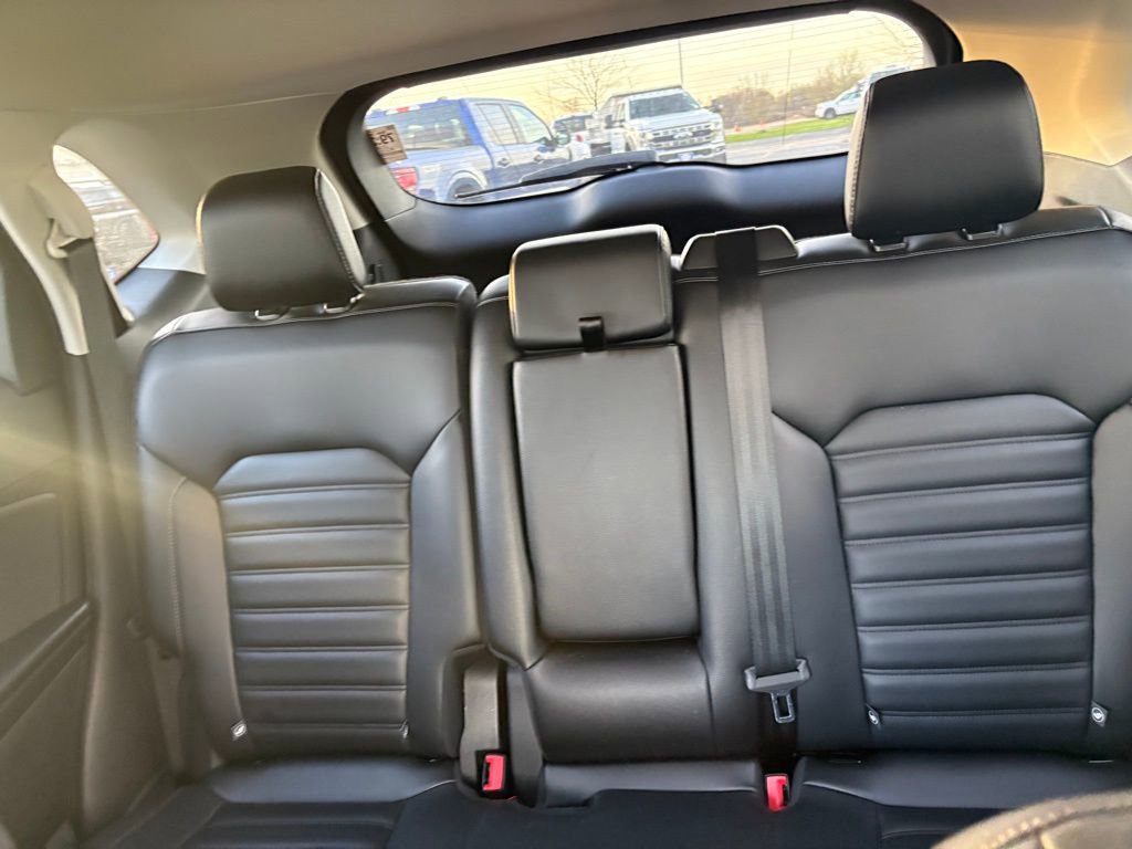 Used 2024 Ford Edge SEL w/ Convenience Package image 15