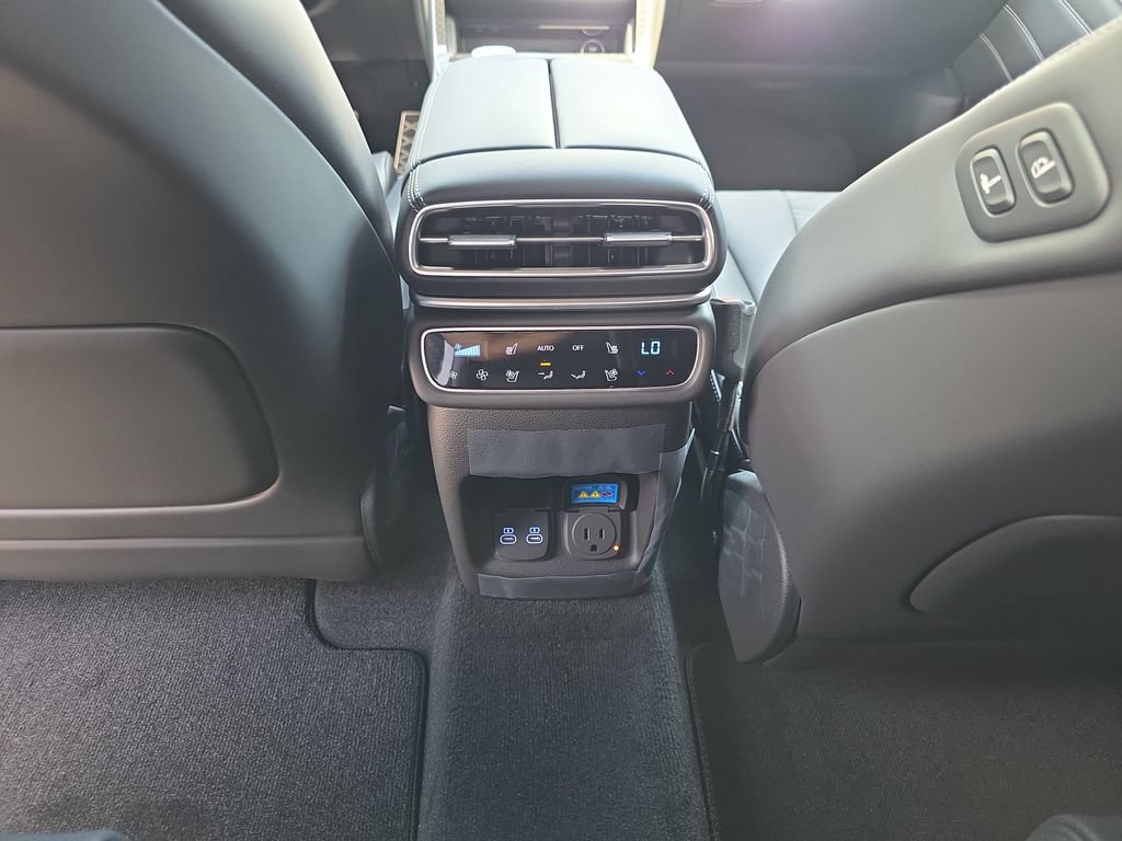 New 2026 Genesis GV80 3.5T e-SC AWD/4WD image 32