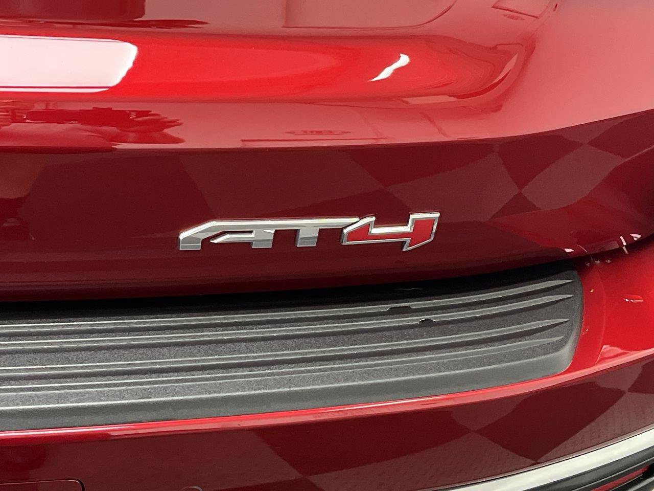 Certified 2022 GMC Yukon AT4 w/ Technology Package AWD/4WD image 38