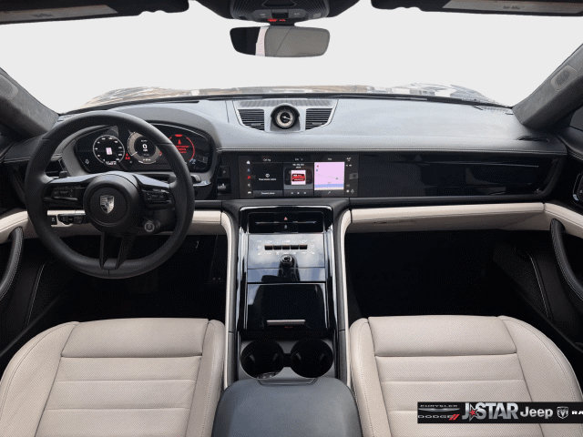 Used 2025 Porsche Panamera Turbo AWD/4WD image 9