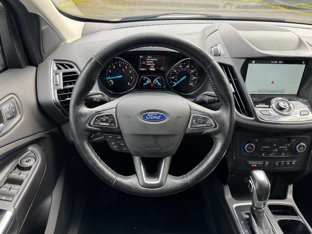 Used 2019 Ford Escape Titanium image 19