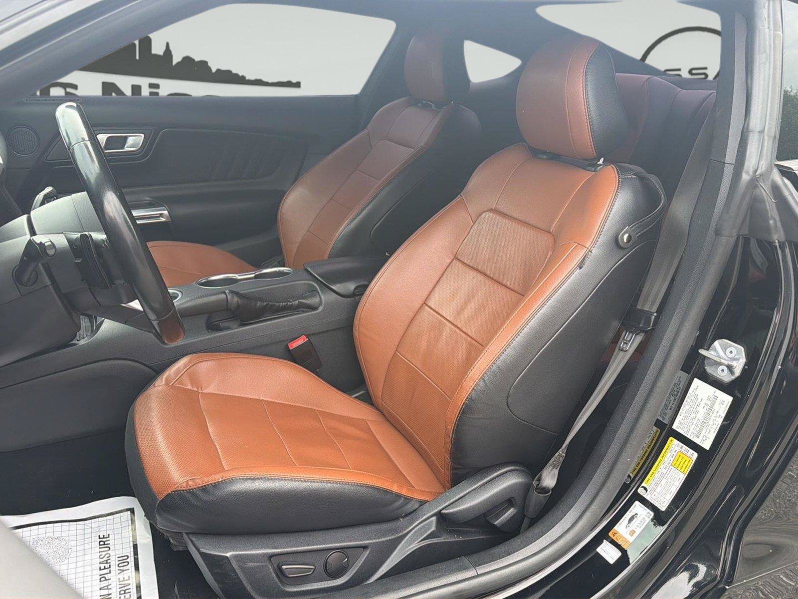 Used 2022 Ford Mustang GT Premium RWD image 13