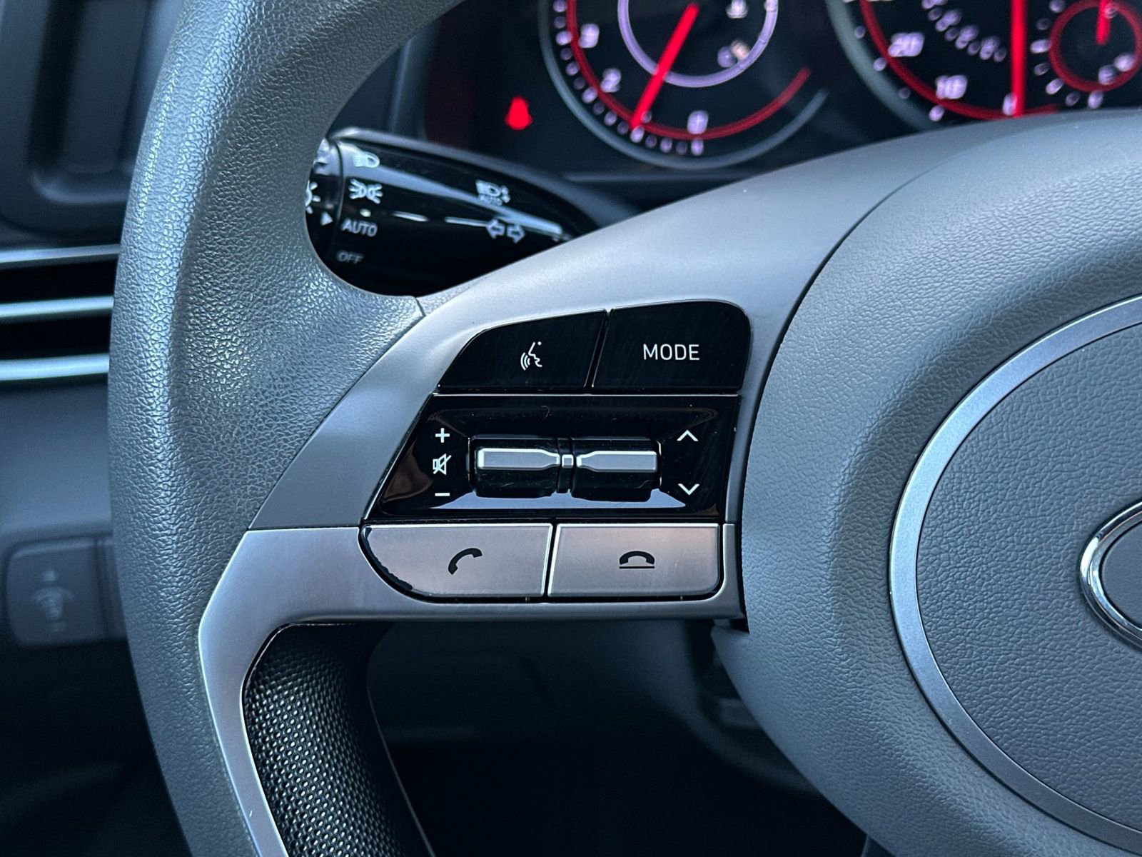 Used 2021 Hyundai Elantra SE image 22