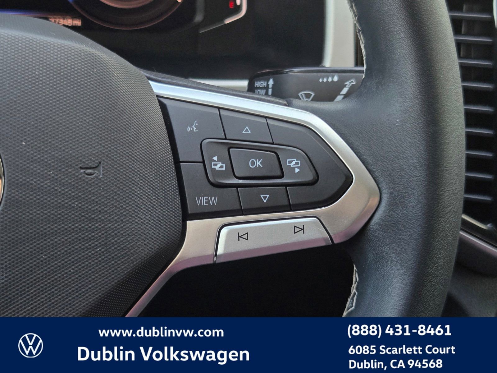 Used 2023 Volkswagen Atlas SE w/ Panoramic Sunroof Package FWD image 20