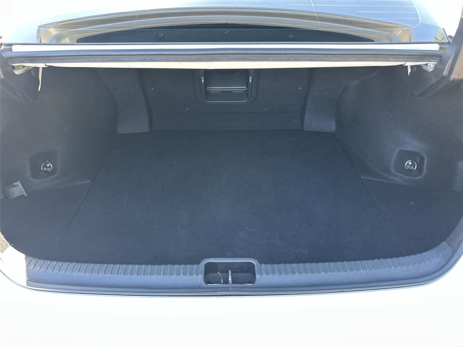 Used 2020 Lexus ES 300h w/ Accessory Package 2 image 19