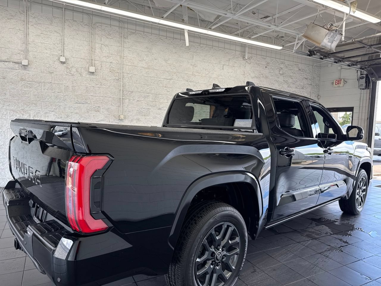 Certified 2025 Toyota Tundra Platinum AWD/4WD image 8