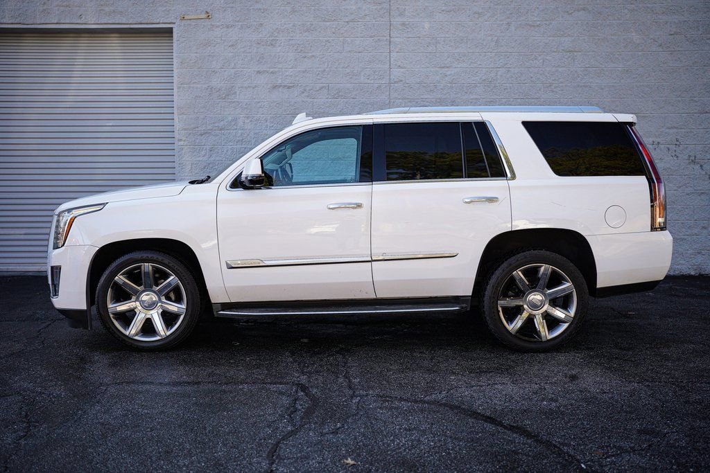 Used 2016 Cadillac Escalade Luxury image 10