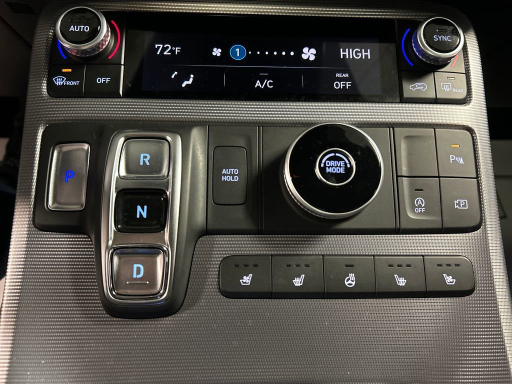 Used 2023 Hyundai Palisade Calligraphy image 18
