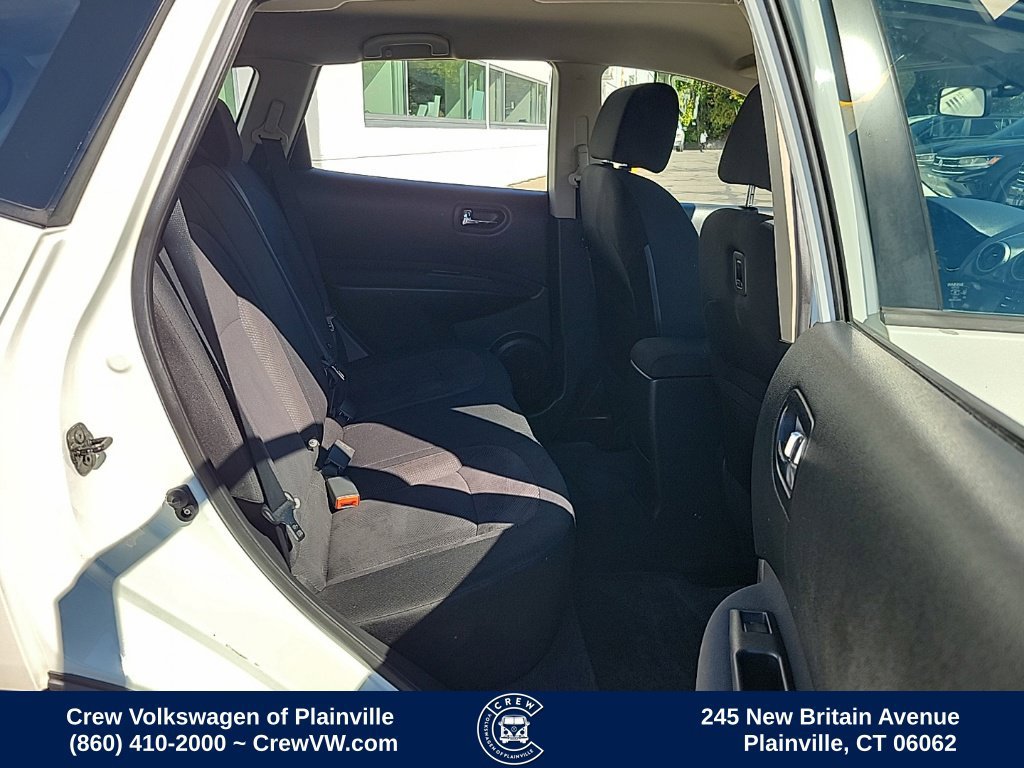 Used 2015 Nissan Rogue S w/ Convenience Package AWD/4WD image 17