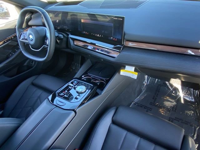 Certified 2025 BMW i5 eDrive40i w/ Premium Package image 14