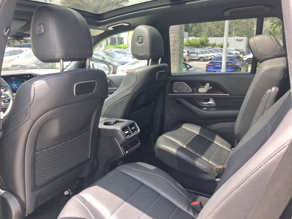 Used 2020 Mercedes-Benz GLS 450 4MATIC image 7