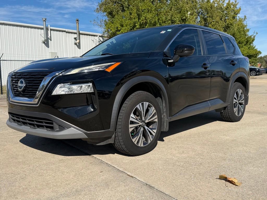 Used 2022 Nissan Rogue SV