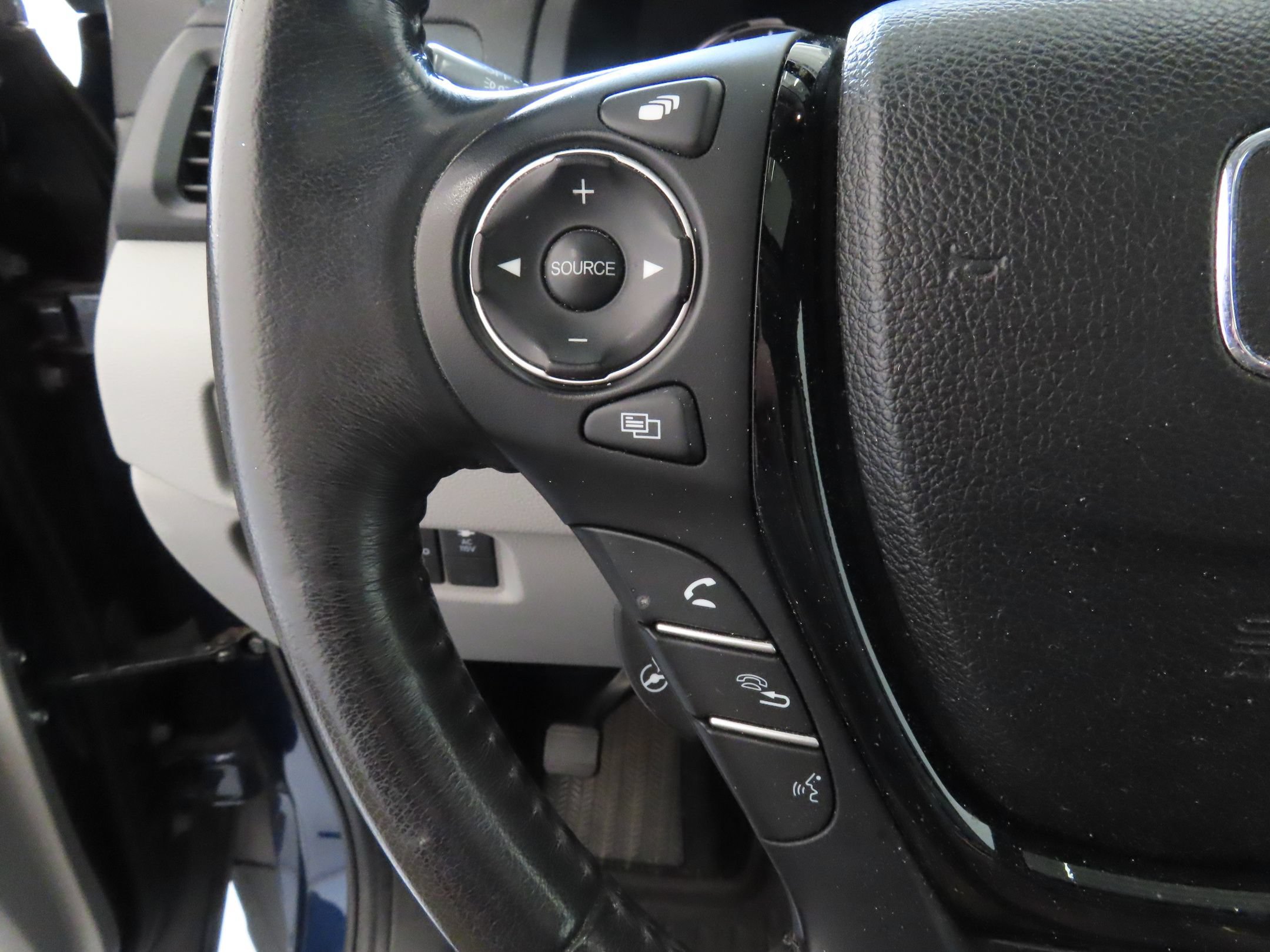 Used 2020 Honda Ridgeline RTL-E image 13
