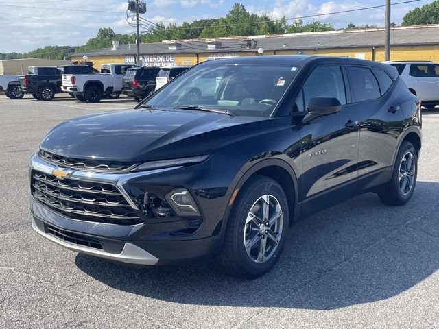 Certified 2025 Chevrolet Blazer LT AWD/4WD image 9