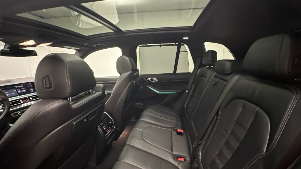 Used 2022 BMW X5 xDrive40i w/ Premium Package AWD/4WD image 10