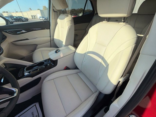 Used 2021 Buick Envision Essence w/ Technology Package I AWD/4WD image 12