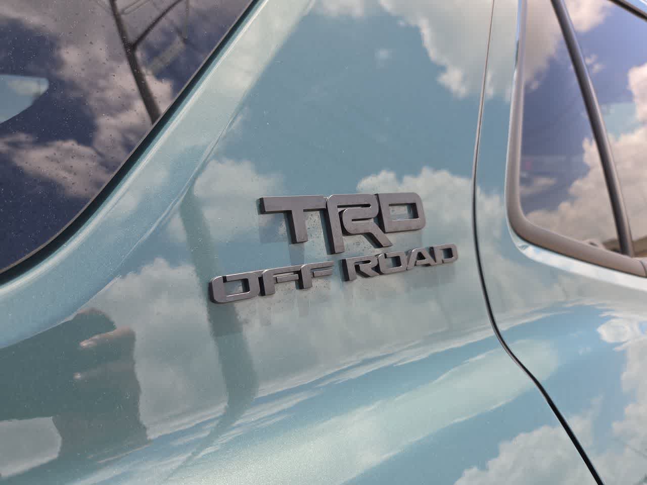 Used 2025 Toyota 4Runner TRD Off-Road Premium AWD/4WD image 15