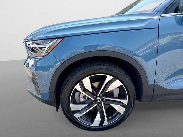 Certified 2024 Volvo XC40 B5 Core AWD/4WD image 22