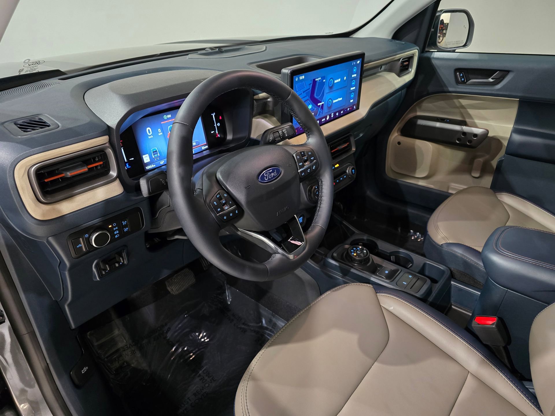 New 2025 Ford Maverick Lariat w/ 4K Tow Package image 17