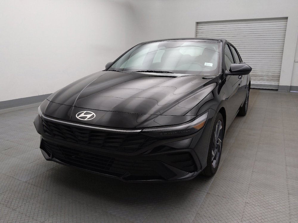 Used 2025 Hyundai Elantra Sport FWD image 15