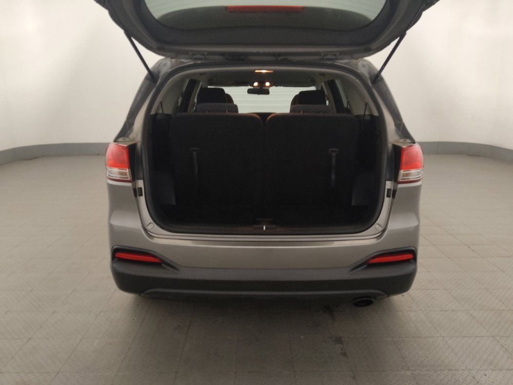 Used 2018 Kia Sorento AWD image 29