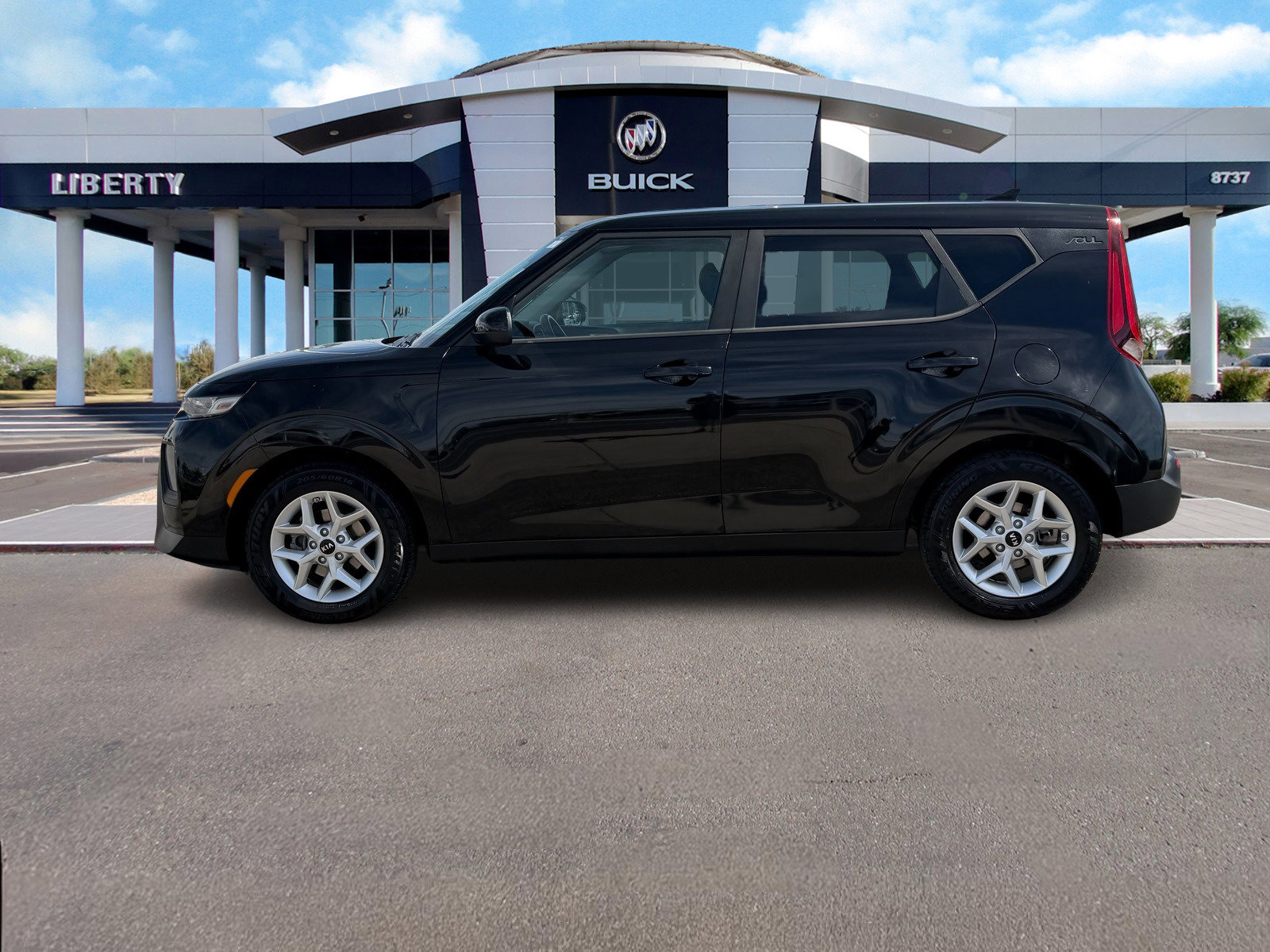 Used 2020 Kia Soul S FWD image 7
