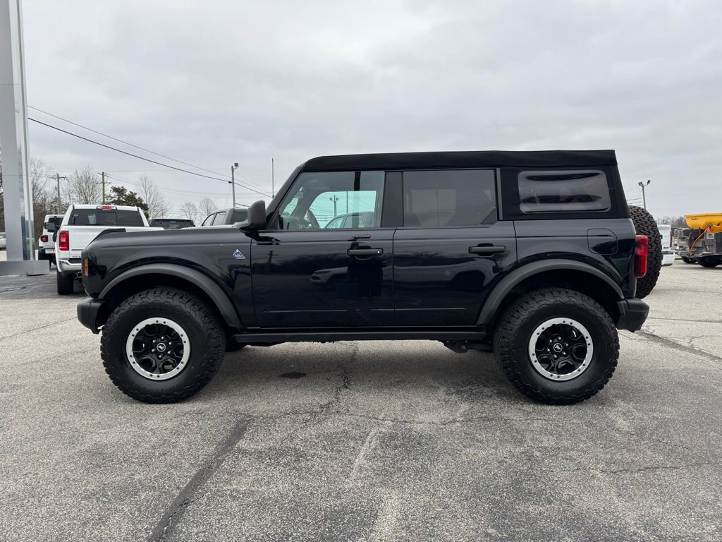 Used 2023 Ford Bronco Black Diamond w/ Sasquatch Package image 2