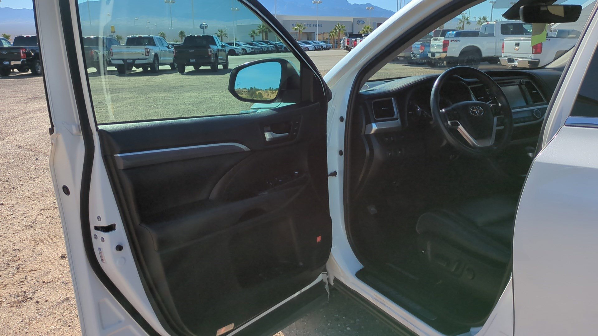 Used 2019 Toyota Highlander Limited image 11