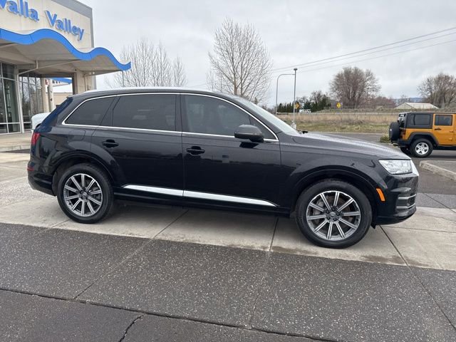 Used 2017 Audi Q7 3.0T Premium Plus w/ Premium Plus Package image 3