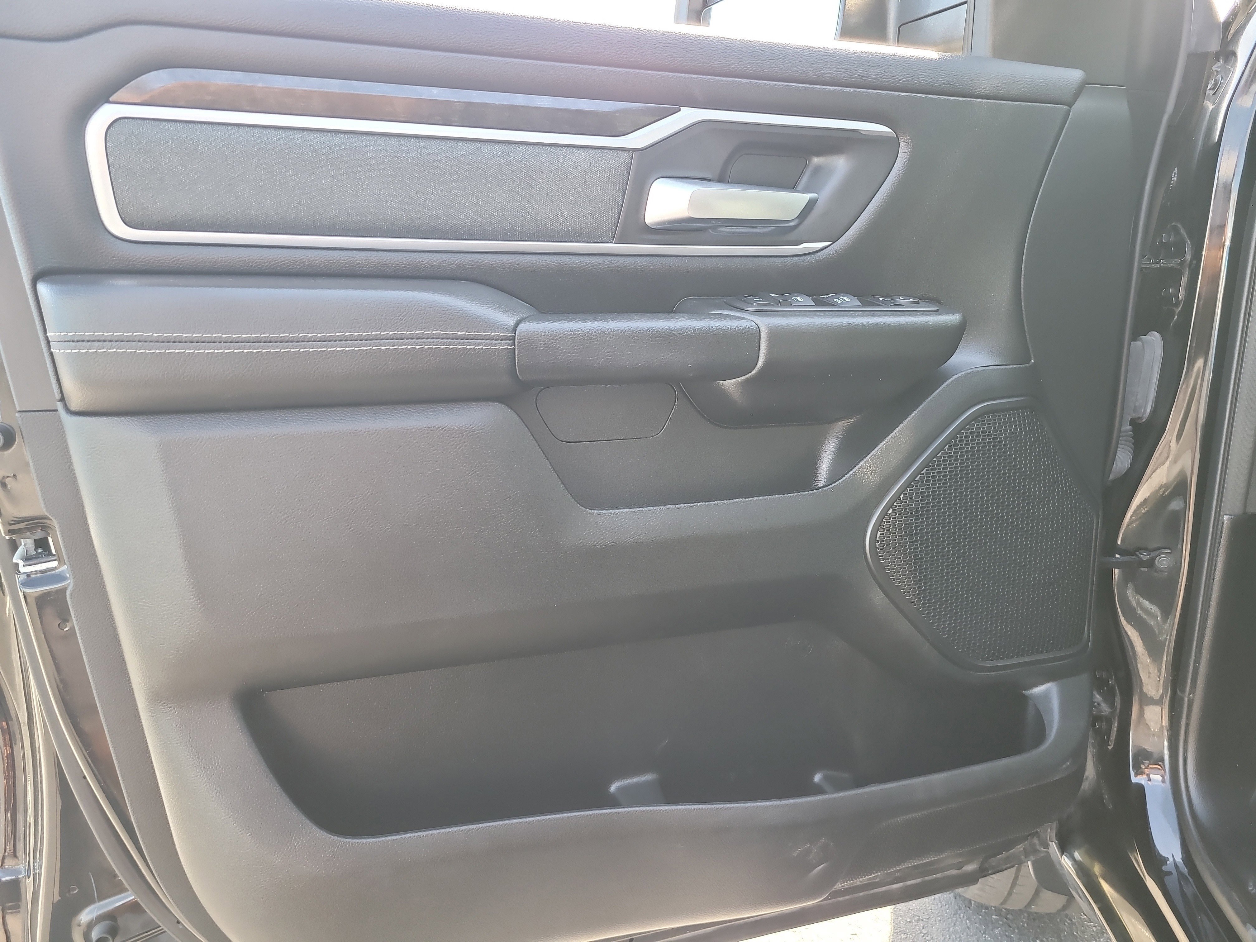 Used 2023 RAM 1500 Big Horn image 16