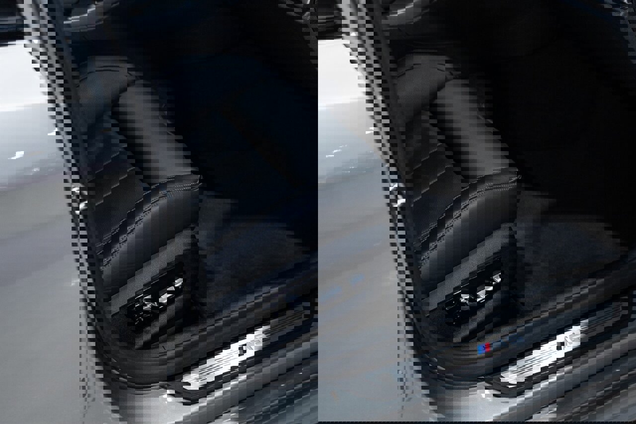 Used 2019 BMW M5 w/ Executive Package image 37