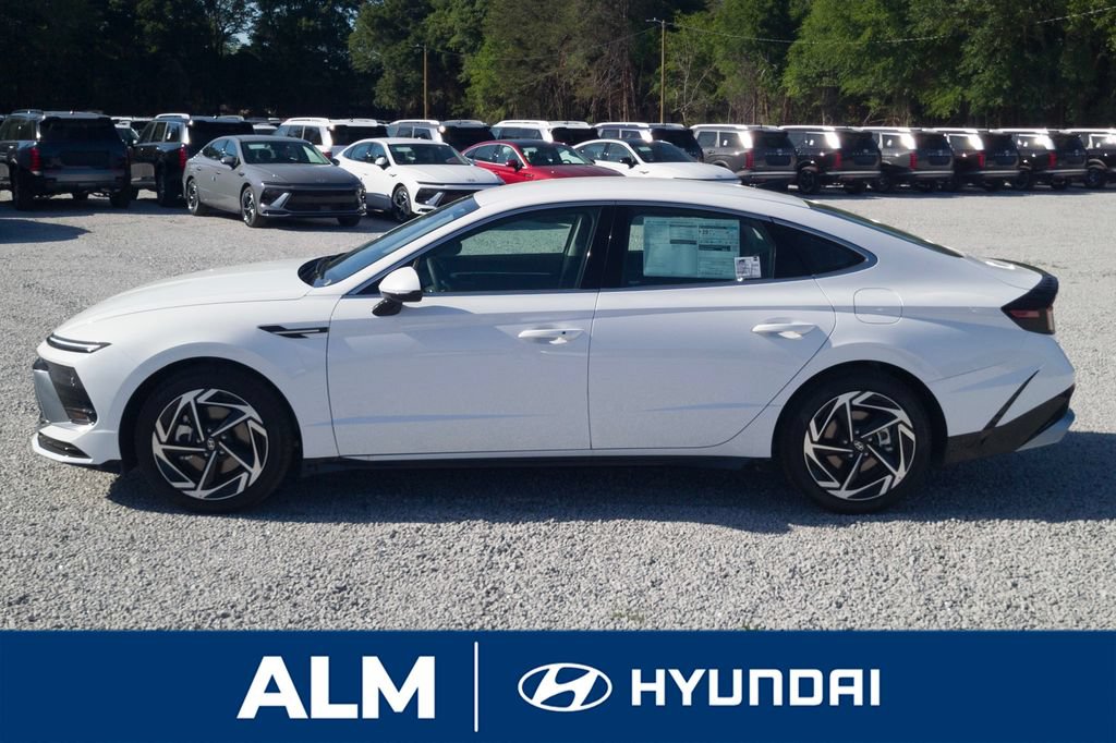 New 2026 Hyundai Sonata SEL FWD image 10