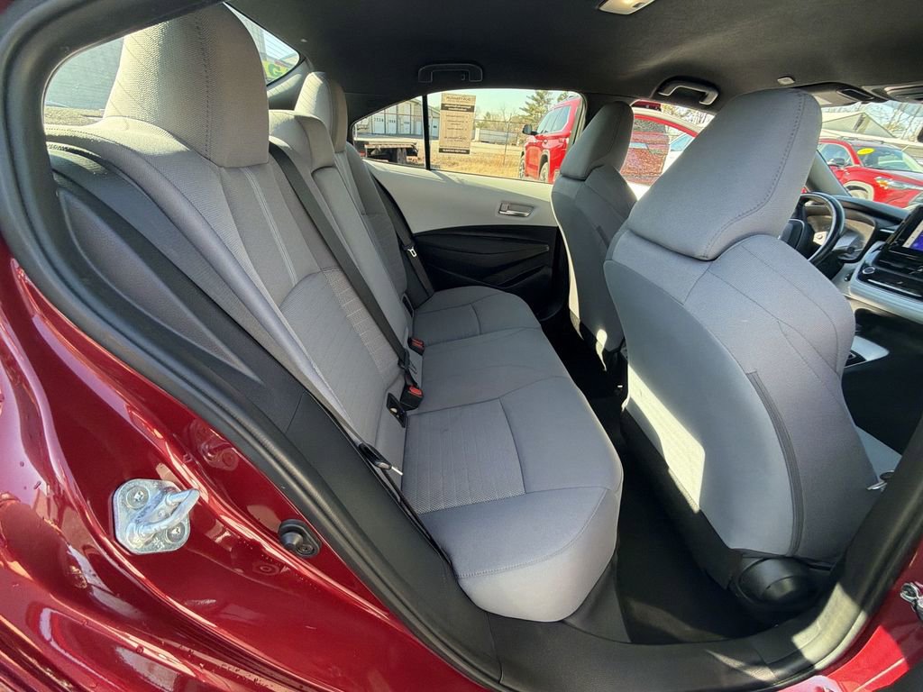 Used 2023 Toyota Corolla SE image 12