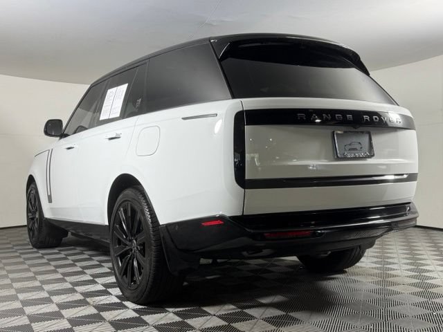 Used 2025 Land Rover Range Rover SE AWD/4WD image 4