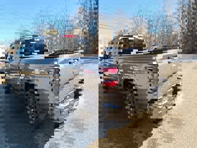 New 2026 Nissan Frontier SV image 8