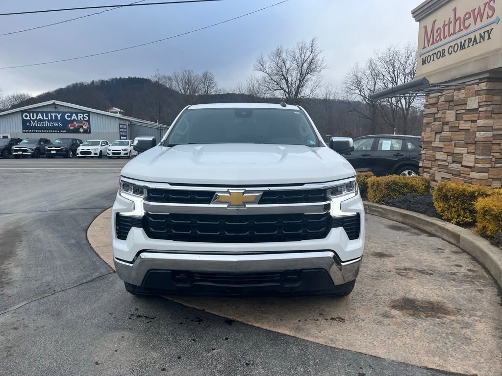 Used 2025 Chevrolet Silverado 1500 LT image 2