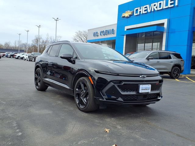 Used 2024 Chevrolet Equinox EV RS image 2