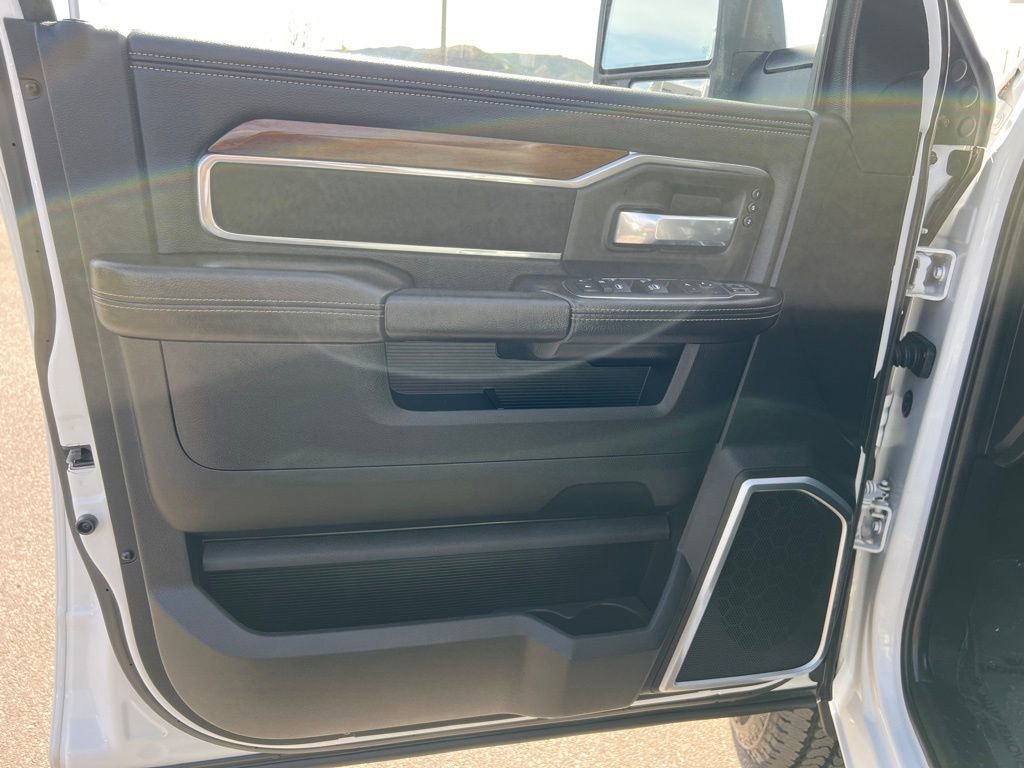 Used 2024 RAM 2500 Laramie image 15