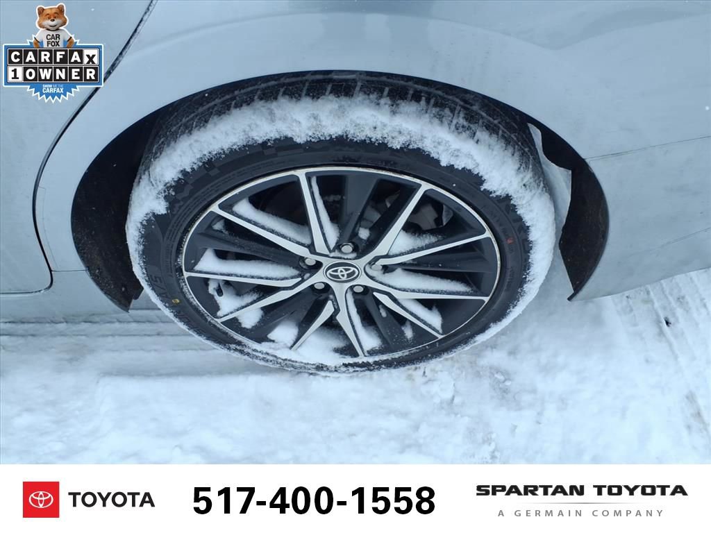 Used 2024 Toyota Camry SE image 10