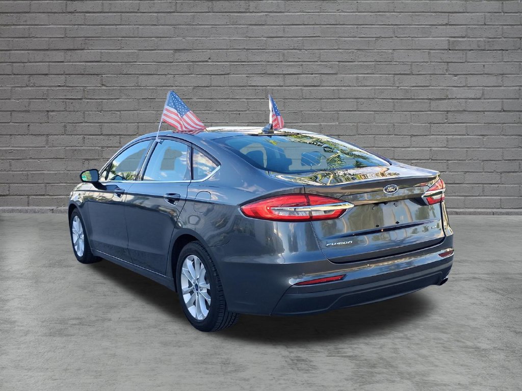 Used 2019 Ford Fusion SE FWD image 7