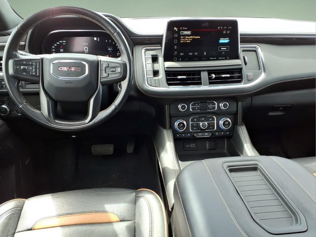Used 2022 GMC Yukon XL AT4 AWD/4WD image 9