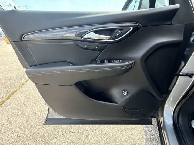 Used 2023 Buick Envision Essence AWD/4WD image 13