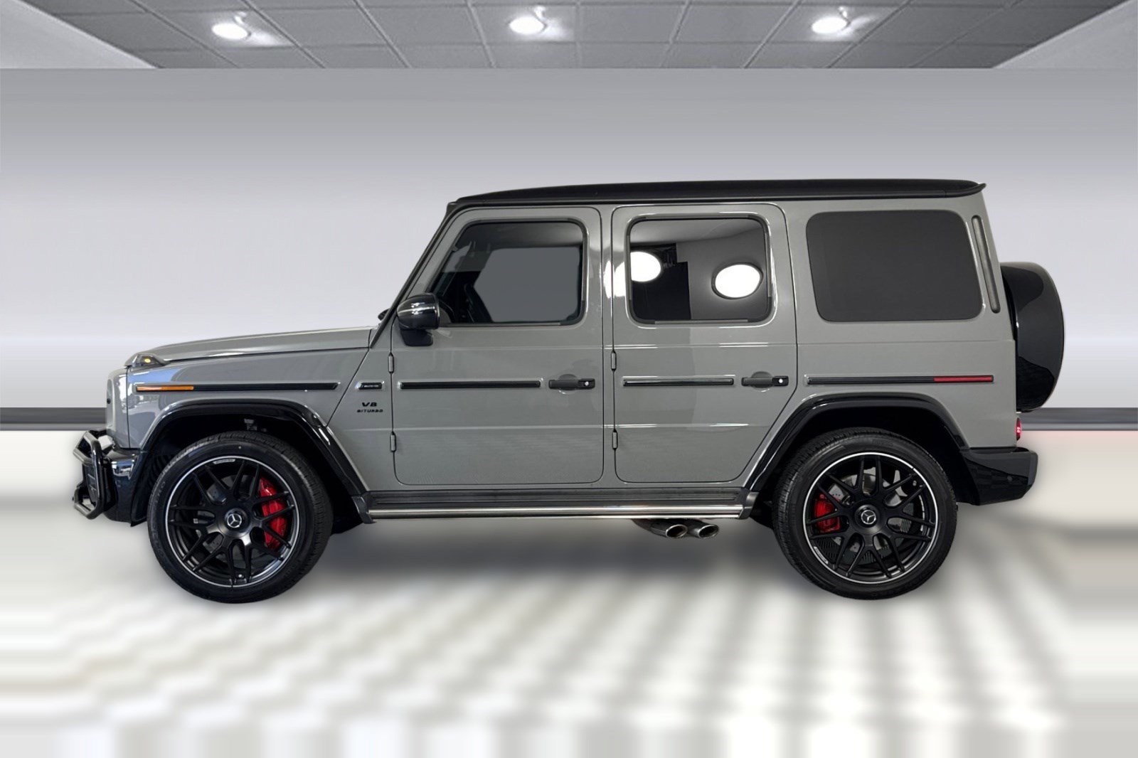 Used 2024 Mercedes-Benz G 63 AMG 4MATIC image 2
