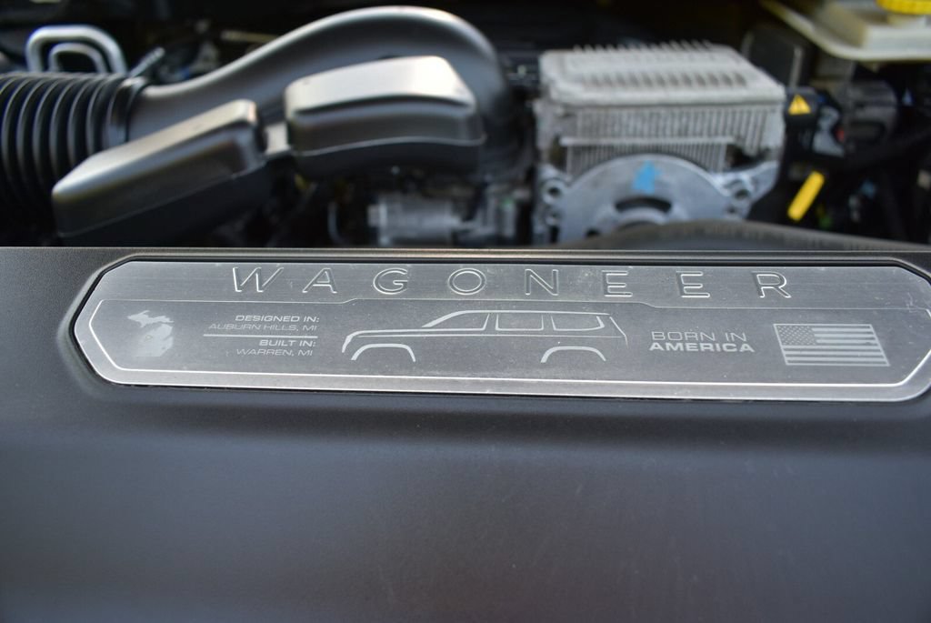 Used 2022 Jeep Wagoneer Series II AWD/4WD image 43