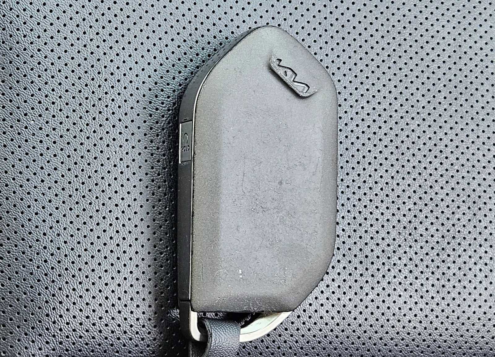 Used 2025 Kia Telluride S image 30