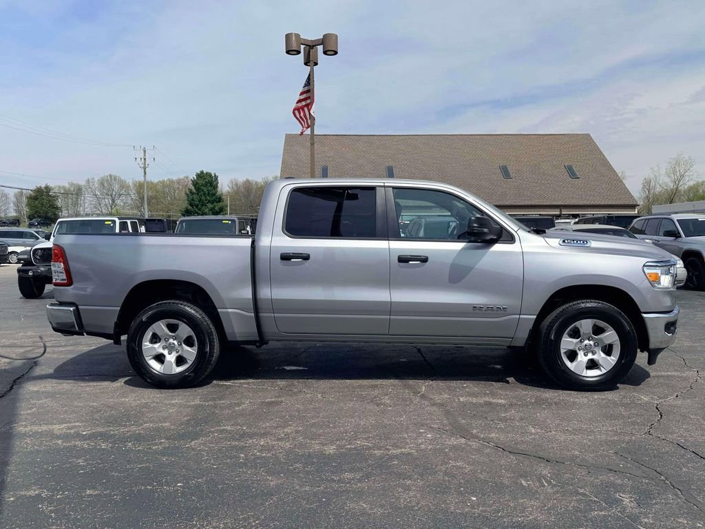 Used 2023 RAM 1500 Big Horn AWD/4WD image 7