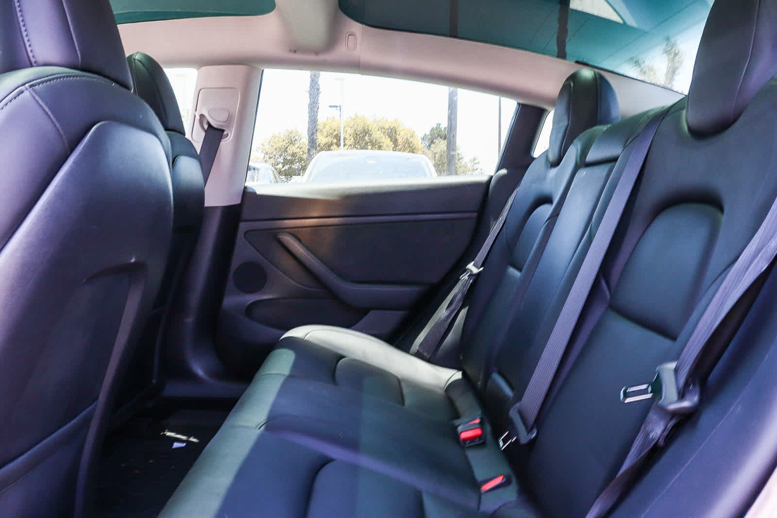 Used 2022 Tesla Model 3 Long Range AWD/4WD image 19
