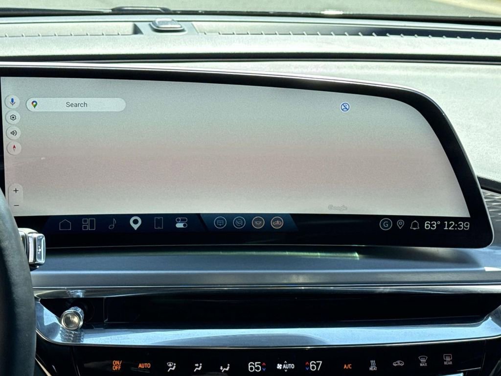 Used 2024 Cadillac Lyriq Luxury w/ LPO, Floor Liner Package image 33